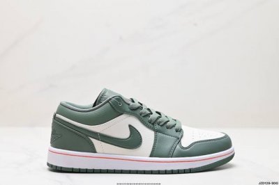 公司级耐克nike Air Jordan 1 Low Aj1乔丹一代中帮经典复古文化休闲运动篮球鞋 货号:Dm8947- 尺码:36 36.5 37.5 38