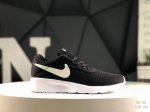 耐克 伦敦3代 Rosherun Nike Tanjun网面轻便透气 夏季必备 跑量冠军 奥运休闲跑步鞋 货号：812655-011 Size：36-45 Aj