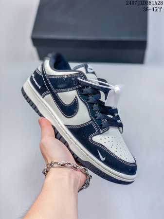 公司带半码 耐克nike Sb Dunk Low 扣篮系列复古低帮休闲运动滑板板鞋。采用脚感柔软舒适zoomair气垫，有效吸收滑板等极限运动在落地时带来的冲击 - 点击图像关闭