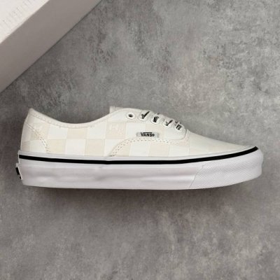 本地 核心私 hommegirls Otw By Vans 白色 万斯官方 舒适百搭低帮硫化板鞋 本次联名将使用经典的 Otw Authentic 44 鞋型