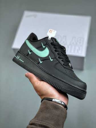 Nike Air Force 1 Low 07 四小勾 原楦头原纸板 打造纯正低帮空军版型专注外贸渠道 全掌内置蜂窝气垫 原盒配件 原厂中底钢印、拉帮完美 货号 - 点击图像关闭