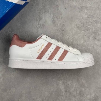 本地 核心私 阿迪达斯Adidas Originals Superstar 贝壳头经典百搭休闲运动板鞋 70年代诞生之初Superstar就定位于低帮篮球鞋 由