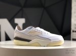 真标带半码 Who Decides War X Nike Jordan Flight Court Ate 搭防滑耐磨 低帮 耐克复古篮球鞋 货号:Ib8858-