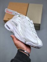 Nocta X Nike Hot Step2 Air Terra 联名款减震耐磨机能篮球鞋 Dz7293 200鞋面造型有很强的线条感 电镀元素贯穿鞋身 以其鲜