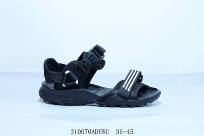 130 阿迪达斯 Adidas Adilette Sandal 夏季新款沙滩鞋 情侣款休闲凉鞋 310070Adewu 36-45