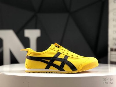 真标带半码 亚瑟士 Onitsuka Tiger Mexico66 paraty Slip-On 亚瑟士 鬼塚虎 一脚蹬经典休闲帆布鞋。虎爪造型的Logo，鞋身