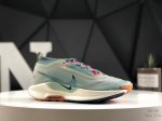 公司级Nike Reactx Pegasus Trail 5 Gtx 越野跑步鞋 登月兼顾迅疾外观和稳固脚感 后跟覆面和中足动态支撑巧妙融合 缔造稳定顺畅的迈步