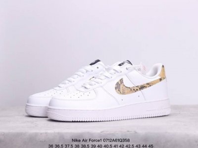 Nike Air Force1 全新配色 #原楦头原纸板 打造纯正空军版型 #专注外贸渠道 全掌内置蜂窝气垫 #原盒配件 原厂中底钢印、拉帮完美 货号：Ao16