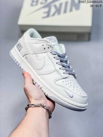 海外爆款限量发售！公司级 Nike Sb Dunk Low“Lv联名 牛仔拼接” 周年高端定制 低帮休闲板鞋 定制鞋盒 大厂纯原品质出货 超高清洁度 皮料切割干 - 点击图像关闭