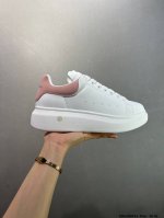 意大利高奢品牌-亚历山大 麦昆Alexander Mcqueen Oversized Exaggerated-Sole Suede Leather Sneake