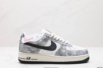 公司级nike Air Force 1‘07 原楦头原纸板 打造纯正低帮空军版型 专注外贸渠道 全掌内置蜂窝气垫 原盒配件 原厂中底钢印、拉帮完美 官方货号:Y