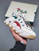 Fila斐乐 冬季新款可颂老爹鞋 休闲鞋厚底面包鞋运动鞋货号：F52W432197Fsr 尺码：35-40 半