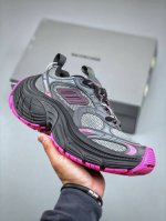 Ok版本 Balenciaga巴黎世家 6Xl Cargo 圆头系带 低帮生活休闲鞋 采用超细纤维和网布 其前卫的设计 夸张的体积和反光细节赋予其特别的轮廓 采