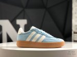真标带半码 阿迪达斯 Adidas Barreda 考拉派对 复古休闲 清新 舒适百搭 德训鞋 T字头 防滑耐磨 低帮 板鞋 男女同款运动鞋。鞋头加宽设计提升了