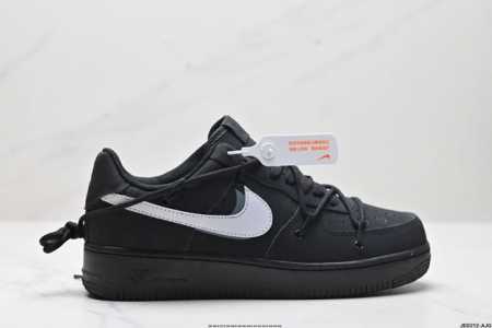 公司级耐克nike Air Force 7 空军一号低帮百搭休闲运动板鞋。柔软、弹性十足的缓震性能和出色的中底设计，横跨复古与现代的外型结合，造就出风靡全球三十 - 点击图像关闭
