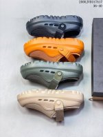海 公司级Ugg夏季新款雪之答案Skta 经典简约舒适百搭 时尚潮流休闲 厚底**舒适轻便透气洞洞鞋 静音防磨防 是夏日里的活力炸弹充满青春活力 网面材质透气轻