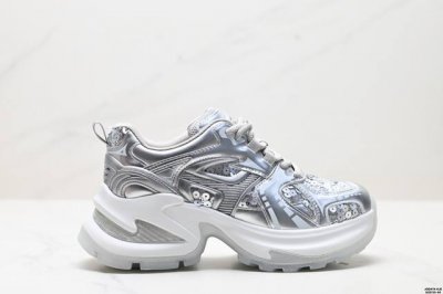 公司级Gg-Cc 厚底增高休闲鞋系列 广东大厂出品 全套包装配件 时髦Look轻松定格 不费力展现率性氛围 高档银盒 酷帅机能风不规则设计大底 拼接造型设计 轻