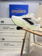 brooks布鲁克斯 Glycerin Max 舒适简约防滑耐磨 低帮跑步鞋 107 99 Qw7321431#36-45