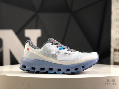 On昂跑 Cloudvista 2 户外街头机能风跑步鞋 户外机能融合街头潮流 越界开启全新都市探索 Cloudtec专利科技鞋底搭载耐温耐用革新中底泡棉 同时