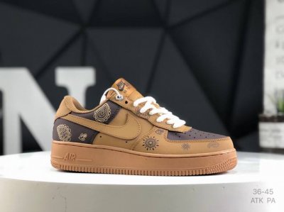 Nk Air Force 1'07 Low 空军一号低帮休闲板鞋 原楦头原纸板 原装鞋盒 定制五金配件 内置全掌气垫 原厂鞋底 货号：Ci0919 尺码：36-