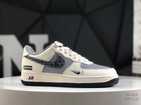 公司级带半码 耐克 Nike Air Force 7 空军一号低帮百搭休闲运动板鞋。柔软、弹性十足的缓震性能和出色的中底设计，横跨复古与现代的外型结合，造就出风 - 点击图像关闭