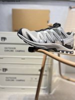 300 Salomon Xa Pro 3D 萨洛蒙户外越野跑鞋 #鞋面采用Sensifit贴合技术 全方位贴合包裹脚型 鞋跟部鞋底牵引设计 提供强大的抓地性能