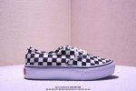 硫化工艺 Ltsgt 万斯 Vans 厚底 经典Os 白黑 顶级真标原盒大几率过验过毒版本 原型开发道序 原汁原味保留经典基础 上脚无敌 ！ 尺码：35 36