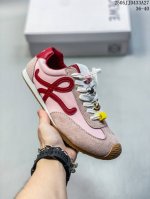 真标Loewe罗意威 Ballet Runner 2.0小牛皮 圆头系带 低帮 生活休闲鞋 罗意威全新版大头运动鞋Ballet Runner2.0 以其独特的设