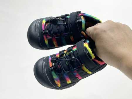 专g版keen潮牌户外帆布新款男女童登山徒步运动鞋 Size：26-37码 超爱的户外潮牌 户外当道，徒步爬山旅行上学必备 帆布材质，舒适耐穿 魔术贴松紧带设计 - 点击图像关闭