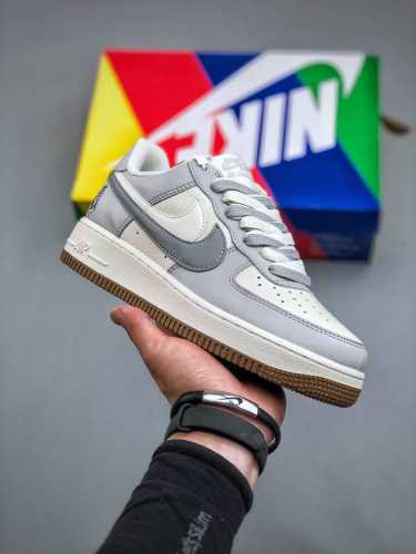 Nike Air Force 1 Low 07 灰白双钩 原楦头原纸板 打造纯正低帮空军版型专注外贸渠道 全掌内置蜂窝气垫 原盒配件 原厂中底钢印、拉帮完美 官