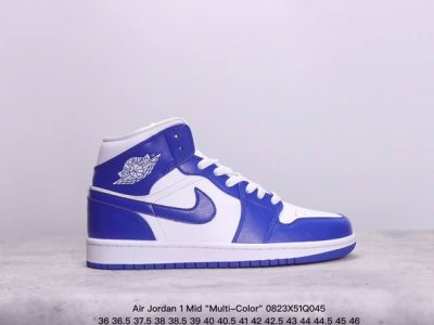 乔丹air Jordan 1 Mid Multi-Color 多色拼接 这款中帮air Jordan 1 Aj1 乔1采用普通皮革打造，搭配尼龙鞋舌。它的整个鞋