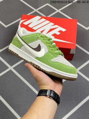 Nk Dunk Low Se 双钩复古休闲板鞋 Do9457-134 口碑大厂出品 品控大底版型不断改良更新品质稳定 全套原纸板楦头开发 确保原汁原味 完美呈现