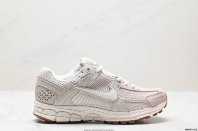 真标耐克nike Zoom Vomero 5 马拉松复古跑五代休闲运动慢跑鞋 货号:Fz3780-101 码数:36 36.5 37.5 38 38.5 39