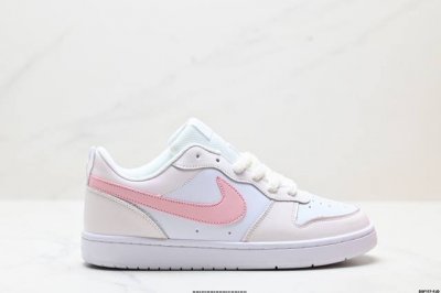 真标耐克 Nike Court Borough Low 低帮百搭透气休闲运动板鞋 经典耐用的设计 兼顾舒适脚感和出众风范 演绎匠心之作 结构性的支撑贴合感结合复