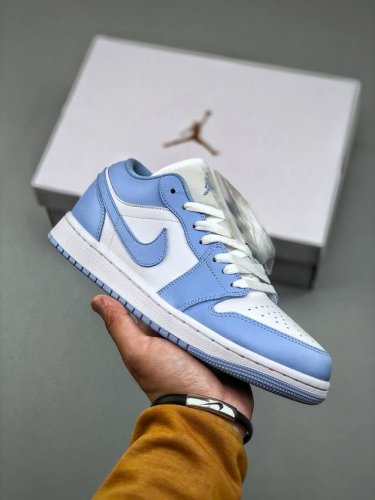 Air Jordan 1 Low Aj1 白蓝 低帮文化休闲运动板鞋 Dc0774-142 市场唯一独家头层皮打造 原鞋原档案开发 原厂皮料 原档冲孔鞋头 正确