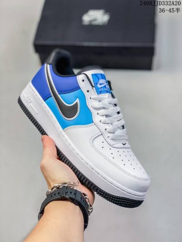 公司级耐克air Force 7 空军一号低帮百搭休闲运动板鞋。柔软、弹性十足的缓震性能和出色的中底设计，横跨复古与现代的外型结合，造就出风靡全球三十多年的fo