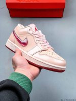 公司级头层！耐克Nike Air Jordan 1 Low Aj1 乔1 低帮潮流运动休闲板鞋。Aj1 低帮拼接 完美版型真头层牛皮# 内置缓震气垫 原鞋开模