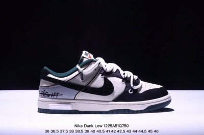 公司级！Futura X Nike Dunk Low Sb联名 解构绑带滑板鞋 这双鞋带系统延续了今年的代表性风格，搭配亮粉色鞋带，保持了 Dunk Sb Lo
