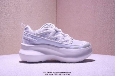 salomon萨洛蒙 Pulsar Platform For Cdg Maison Margiela 户外半拖运动训练鞋 给脚掌足够的支撑性 软硬适中 因为没有