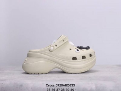 Crocs卡骆驰 Classic Clog 经典云朵沙滩凉鞋 洞洞凉鞋 女款 细节满分 质感无敌 脚感惬意舒适软硬适中秀气可爱 增高神器 小蛮腰设计超显脚小 百