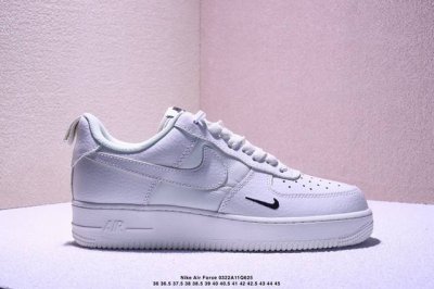 140 nike/耐克 男女鞋真标半码制，原楦原纸版数据开发版型，采用硬质粒面牛剖皮革鞋面材质，内置全掌Air Sole气垫全新改良机能提拉设计后跟,耐克Nik