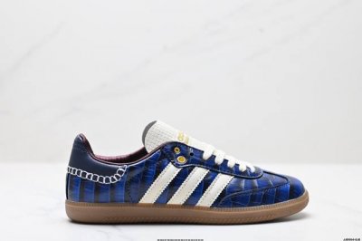 220 公司级Adidas Originals Wales Bonner Samba Og桑巴舞系列绅士德训足球风百搭低帮休闲运动板鞋 货号:Jh9825 尺码