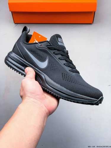 集图 耐克Nike Air Zoom Structure 25X 网面透气跑鞋 原装组合大底 采用透气网眼鞋面搭配外翻式鞋口，为脚跟区域营造出色舒适度，而在鞋底
