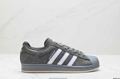 公司级阿迪达斯Adidas三叶草 Originals Superstar贝壳头系列低帮经典百搭休闲运动板鞋 货号:Fy6014 尺码:35.5 36 36.5