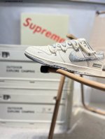 supreme X Nike Sb Dunk Low 大厂出品 极力推荐 新配色 原装头层材料 独家版型蒸餾加工 帶來的是更好的视觉和脚感体验 大厂纯原品质出货