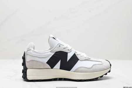真标new Balance Ms327 复古休闲运动慢跑鞋 以更纯粹的复古风格设计打造的全新造型 侧身还以解构设计 将 N 字标志以做旧压花样式呈现 官方货号: - 点击图像关闭