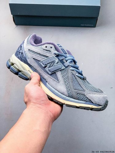 集图 New Balance M1906Ri Nb宝藏老爹鞋款，复古元素叠加，质感超级棒，楦版型材料细节做工精细，货如实拍图 作为Nb最经典的档案鞋型之一，与
