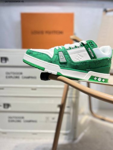 路易威登 Louis Vuitton Lv路易威登板鞋 新款 Lv Trainer最新配色运动鞋 L家 篮球鞋风格运动鞋 该鞋由艺术总监 Virgil Ablo