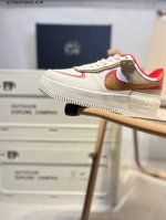 170 nk Air Force 1 Shadow 轻量增高低帮百搭板鞋"拼接马卡龙" 全新少女系解构主义设计双层轻量Eva发泡中底+防滑Rb橡胶外圈底鞋底 原