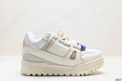 公司级升级原楦原纸版数据开发版型#这双“变胖”了的trainer好受瞩目 又大又圆 ,全新 Lv路易威登louis Vuitton Trainer Maxi L